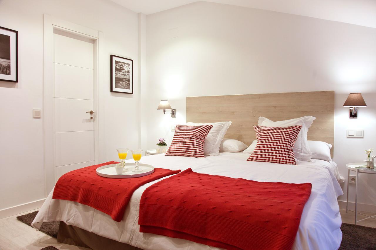 Feelathome Madrid Suites Apartments Екстер'єр фото